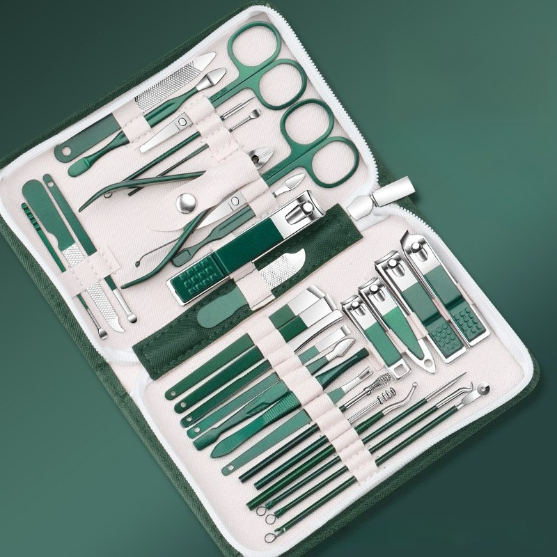 Manicure kit 30 Pcs Set Person - огляд і ціна Men Accessories Combo Set